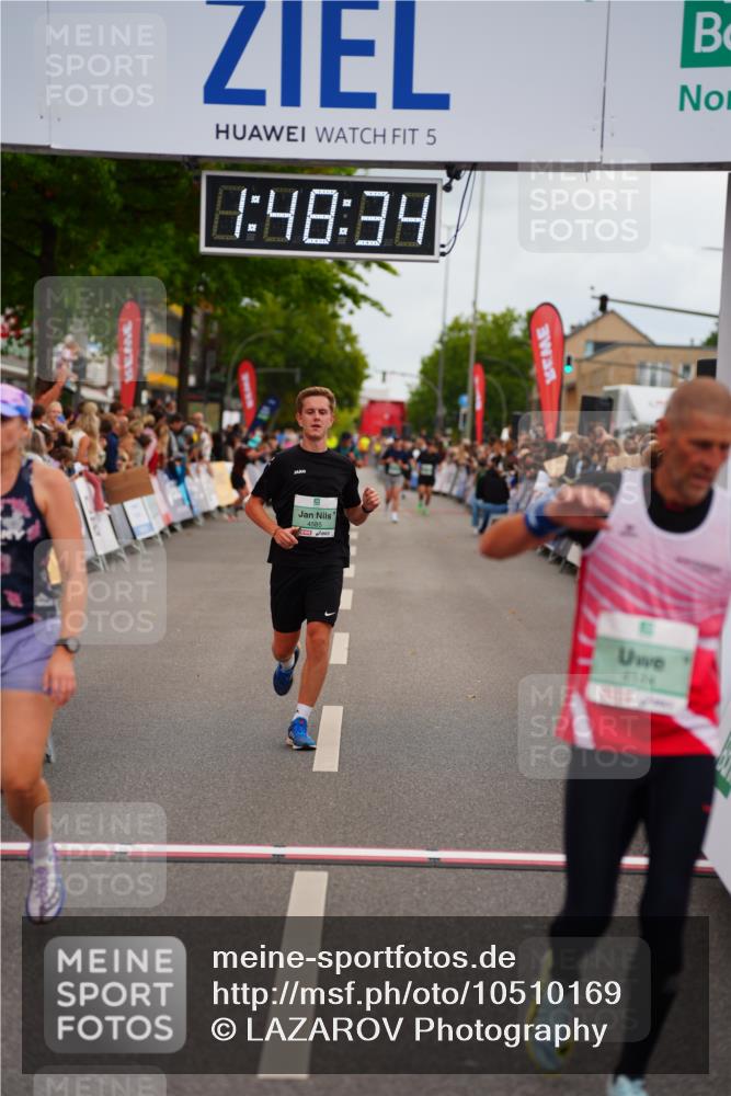 20.09.2026 - PSD Bank Halbmarathon LAZAROV Photography http://msf.ph/oto/10510169 20.09.2026 11:48:33 Ziel 1123, 2204, 3920, 4144, 4253, 4585 meine-sportfotos.de