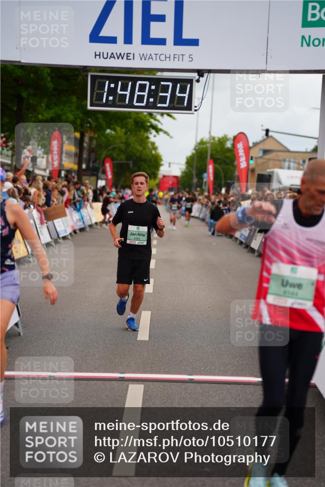 20.09.2026 - PSD Bank Halbmarathon LAZAROV Photography http://msf.ph/oto/10510177 20.09.2026 11:48:34 Ziel 2204, 3920, 4144, 4253, 4585 meine-sportfotos.de