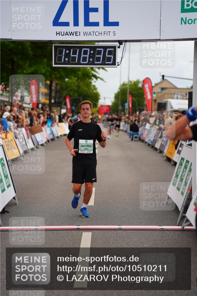 20.09.2026 - PSD Bank Halbmarathon LAZAROV Photography http://msf.ph/oto/10510211 20.09.2026 11:48:34 Ziel 2204, 3920, 4144, 4253, 4585 meine-sportfotos.de