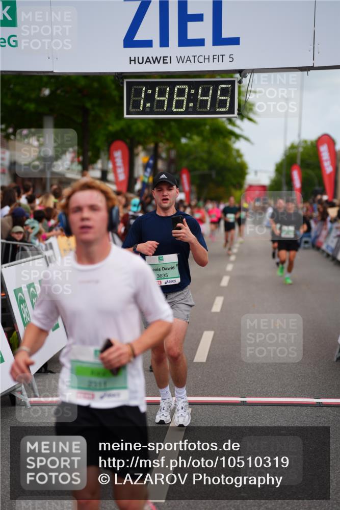 20.09.2026 - PSD Bank Halbmarathon LAZAROV Photography http://msf.ph/oto/10510319 20.09.2026 11:48:44 Ziel 2311, 2552, 2571, 3635, 3761 meine-sportfotos.de