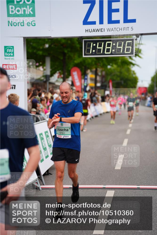 20.09.2026 - PSD Bank Halbmarathon LAZAROV Photography http://msf.ph/oto/10510360 20.09.2026 11:48:46 Ziel 1464, 2311, 2552, 2571, 3298, 3635, 3761 meine-sportfotos.de