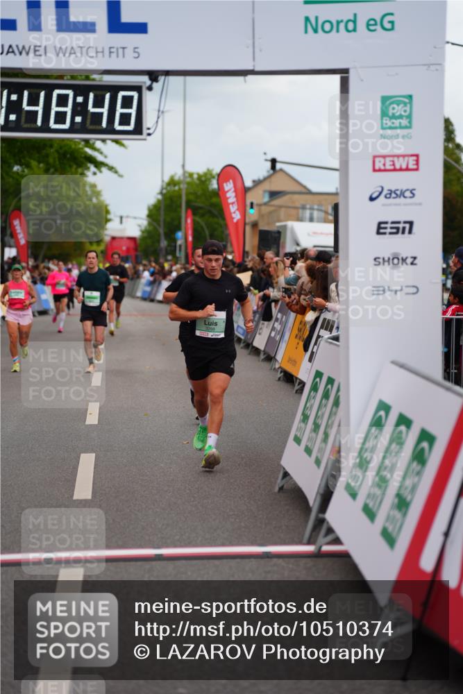 20.09.2026 - PSD Bank Halbmarathon LAZAROV Photography http://msf.ph/oto/10510374 20.09.2026 11:48:47 Ziel 1464, 2311, 2552, 2571, 3298, 3635, 3761 meine-sportfotos.de