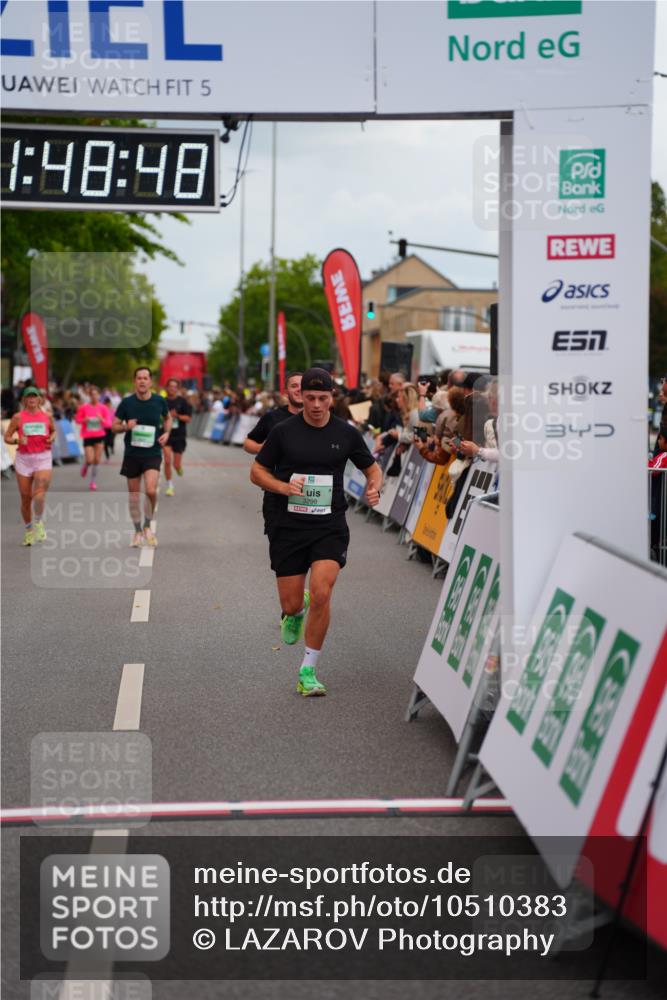 20.09.2026 - PSD Bank Halbmarathon LAZAROV Photography http://msf.ph/oto/10510383 20.09.2026 11:48:48 Ziel 1464, 2311, 2552, 2571, 3298, 3635, 3761, 4627 meine-sportfotos.de