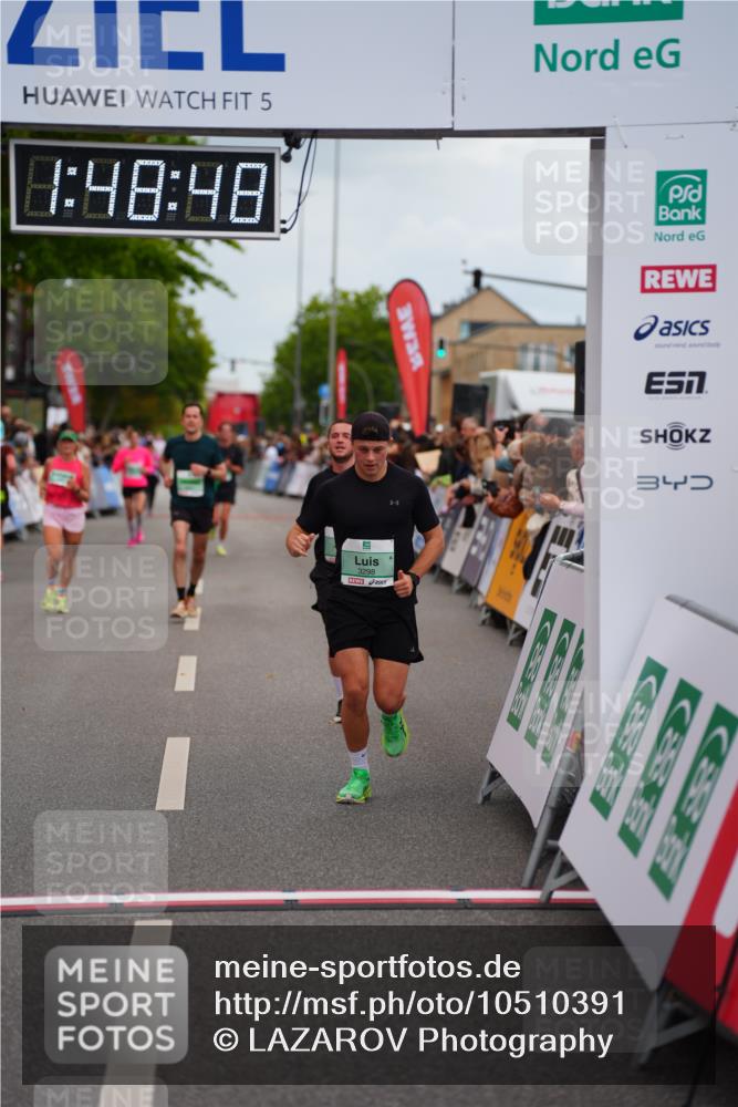 20.09.2026 - PSD Bank Halbmarathon LAZAROV Photography http://msf.ph/oto/10510391 20.09.2026 11:48:48 Ziel 1464, 2311, 2552, 2571, 3298, 3635, 3761, 4627 meine-sportfotos.de