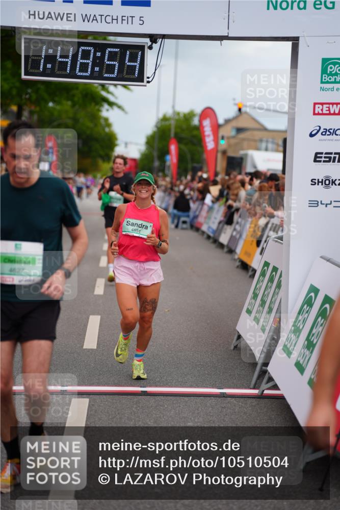 20.09.2026 - PSD Bank Halbmarathon LAZAROV Photography http://msf.ph/oto/10510504 20.09.2026 11:48:53 Ziel 1464, 1559, 3298, 3761, 3797, 4627 meine-sportfotos.de