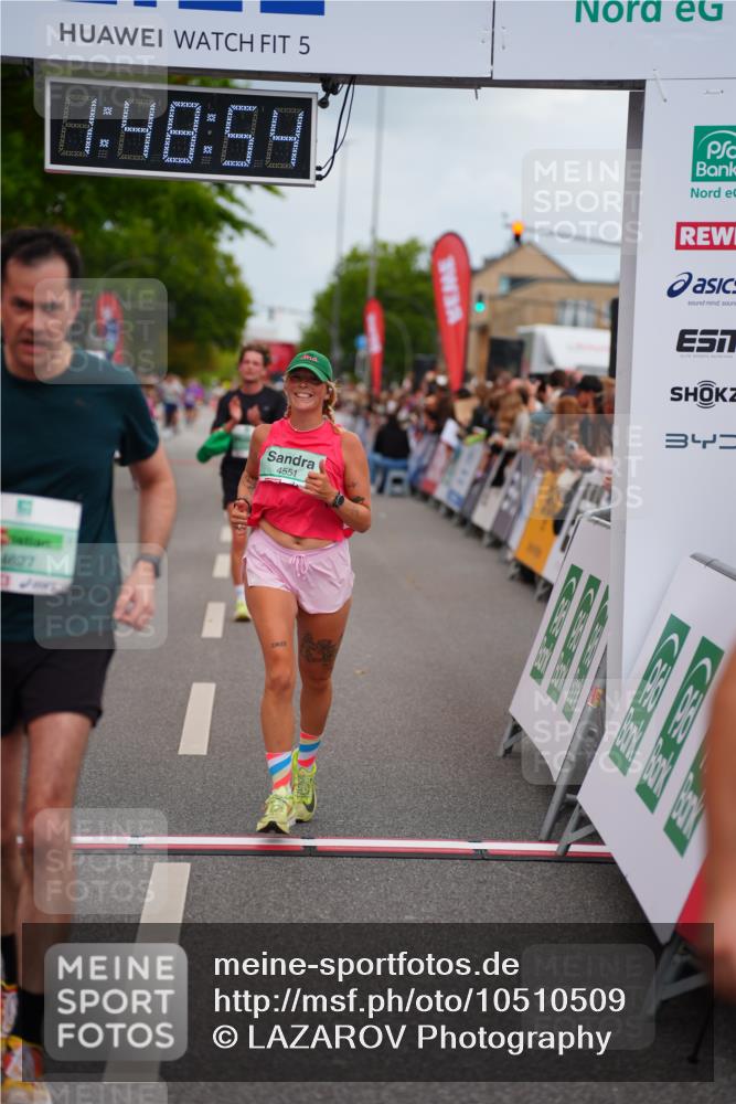 20.09.2026 - PSD Bank Halbmarathon LAZAROV Photography http://msf.ph/oto/10510509 20.09.2026 11:48:53 Ziel 1464, 1559, 3298, 3761, 3797, 4627 meine-sportfotos.de