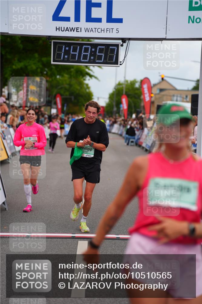 20.09.2026 - PSD Bank Halbmarathon LAZAROV Photography http://msf.ph/oto/10510565 20.09.2026 11:48:56 Ziel 1464, 1559, 3298, 3797, 4627 meine-sportfotos.de