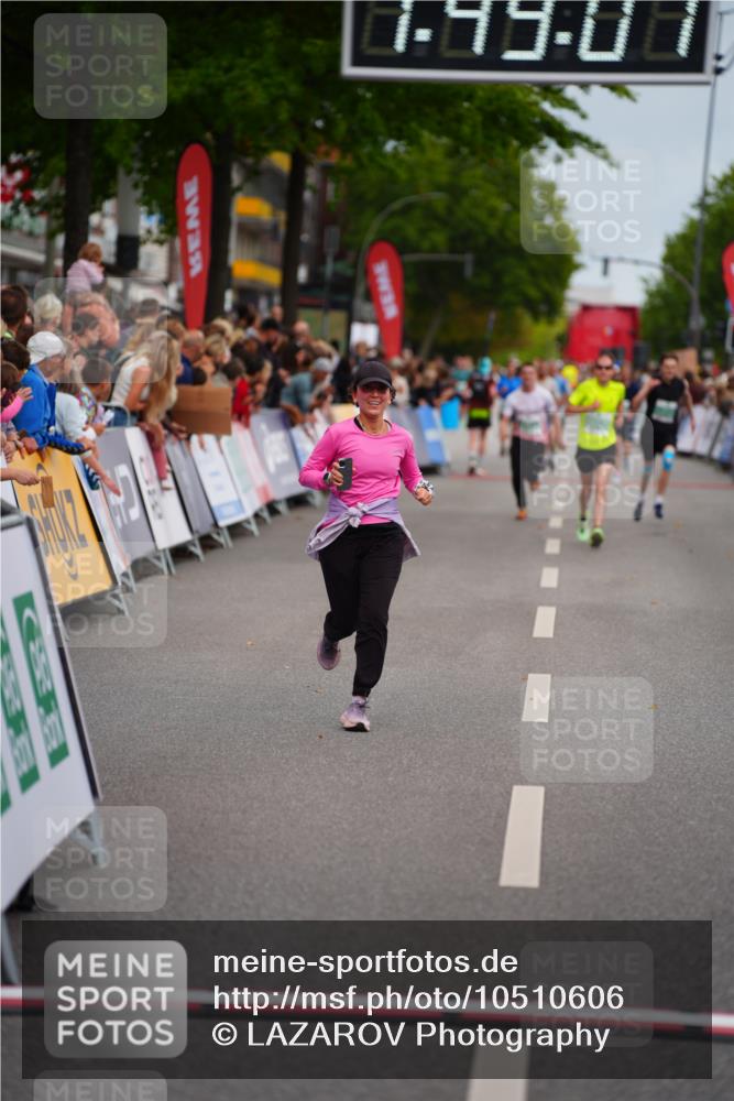 20.09.2026 - PSD Bank Halbmarathon LAZAROV Photography http://msf.ph/oto/10510606 20.09.2026 11:49:00 Ziel 1559, 3797, 4627 meine-sportfotos.de