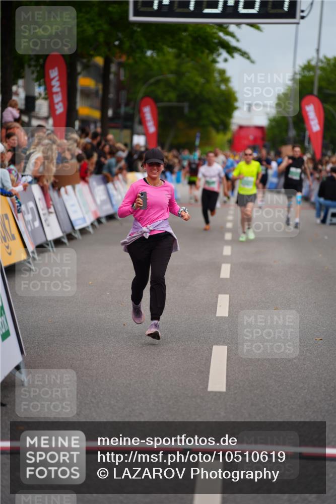 20.09.2026 - PSD Bank Halbmarathon LAZAROV Photography http://msf.ph/oto/10510619 20.09.2026 11:49:01 Ziel 1559, 3797 meine-sportfotos.de