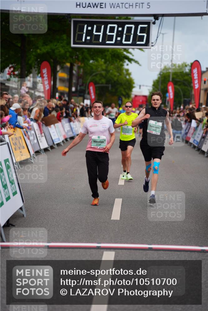 20.09.2026 - PSD Bank Halbmarathon LAZAROV Photography http://msf.ph/oto/10510700 20.09.2026 11:49:05 Ziel 1559, 1845, 2799, 4756 meine-sportfotos.de