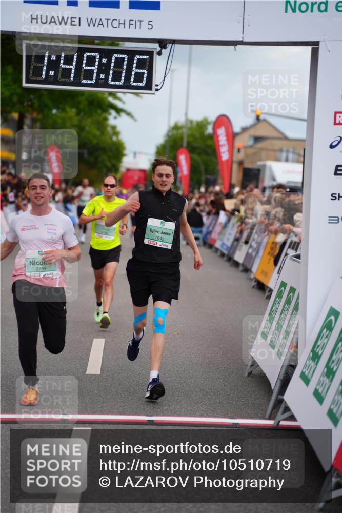 20.09.2026 - PSD Bank Halbmarathon LAZAROV Photography http://msf.ph/oto/10510719 20.09.2026 11:49:06 Ziel 1845, 2799, 4756 meine-sportfotos.de
