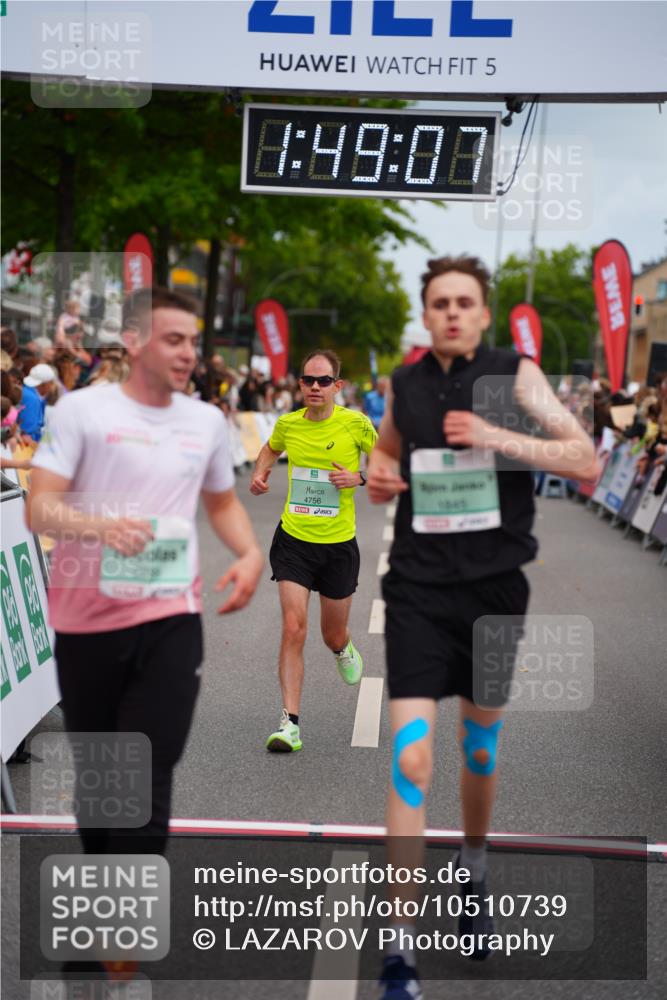 20.09.2026 - PSD Bank Halbmarathon LAZAROV Photography http://msf.ph/oto/10510739 20.09.2026 11:49:07 Ziel 1845, 2799, 4756 meine-sportfotos.de