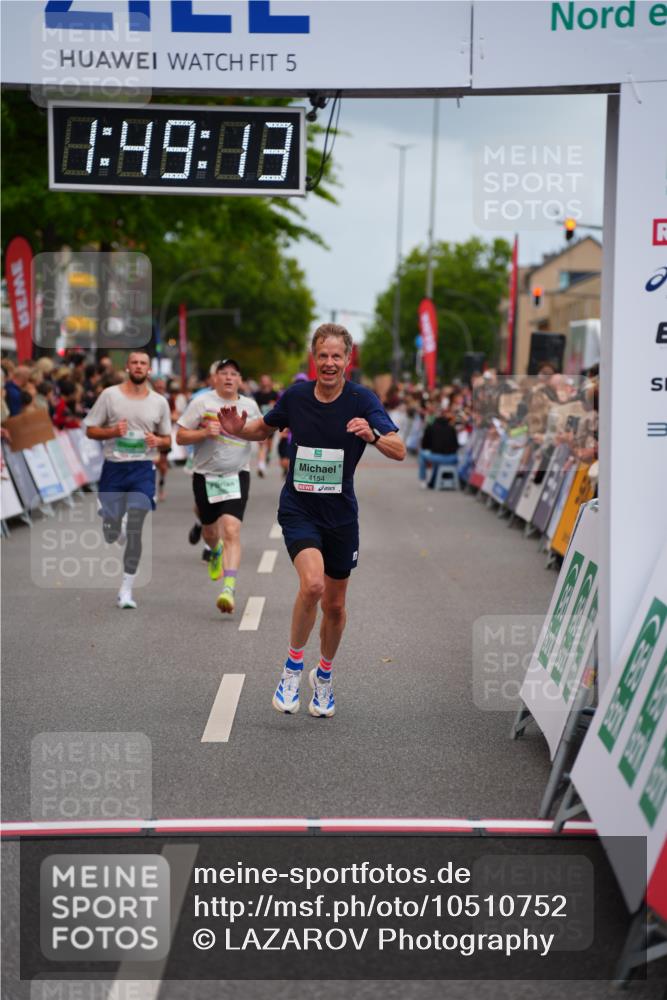 20.09.2026 - PSD Bank Halbmarathon LAZAROV Photography http://msf.ph/oto/10510752 20.09.2026 11:49:12 Ziel 1845, 2420, 2799, 4154, 4686, 4756 meine-sportfotos.de