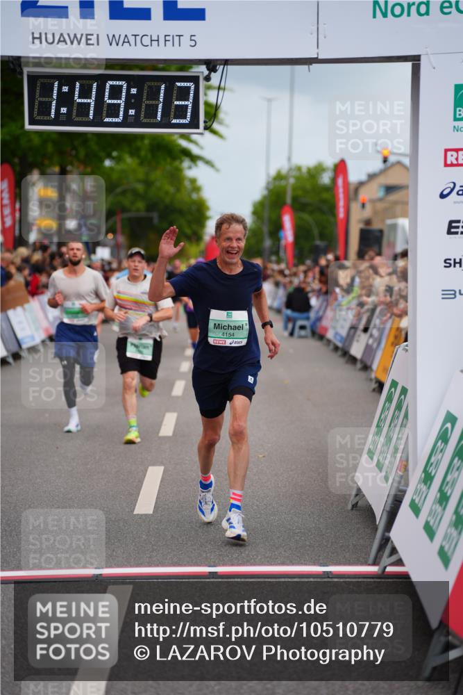 20.09.2026 - PSD Bank Halbmarathon LAZAROV Photography http://msf.ph/oto/10510779 20.09.2026 11:49:13 Ziel 1845, 2420, 2799, 4150, 4154, 4208, 4686, 4756 meine-sportfotos.de