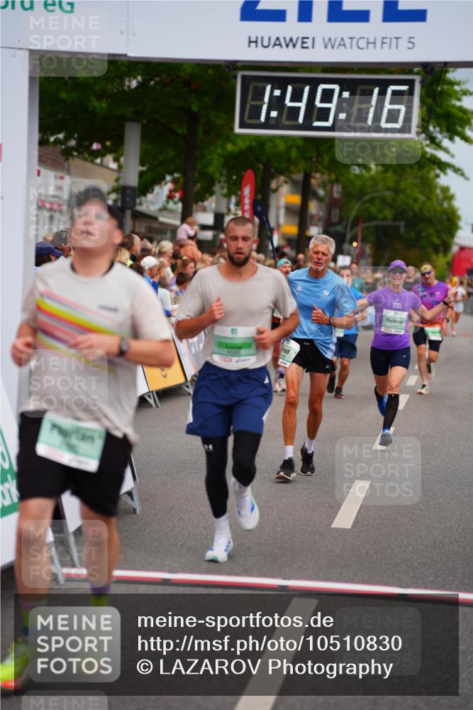 20.09.2026 - PSD Bank Halbmarathon LAZAROV Photography http://msf.ph/oto/10510830 20.09.2026 11:49:15 Ziel 2420, 4150, 4154, 4208, 4685, 4686, 4756 meine-sportfotos.de