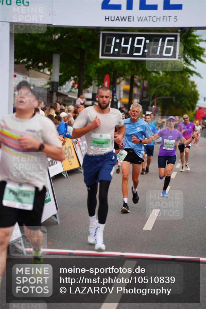20.09.2026 - PSD Bank Halbmarathon LAZAROV Photography http://msf.ph/oto/10510839 20.09.2026 11:49:15 Ziel 2420, 4150, 4154, 4208, 4685, 4686, 4756 meine-sportfotos.de