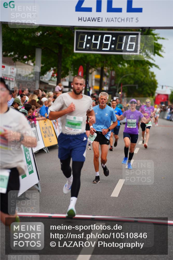 20.09.2026 - PSD Bank Halbmarathon LAZAROV Photography http://msf.ph/oto/10510846 20.09.2026 11:49:15 Ziel 2420, 4150, 4154, 4208, 4685, 4686, 4756 meine-sportfotos.de