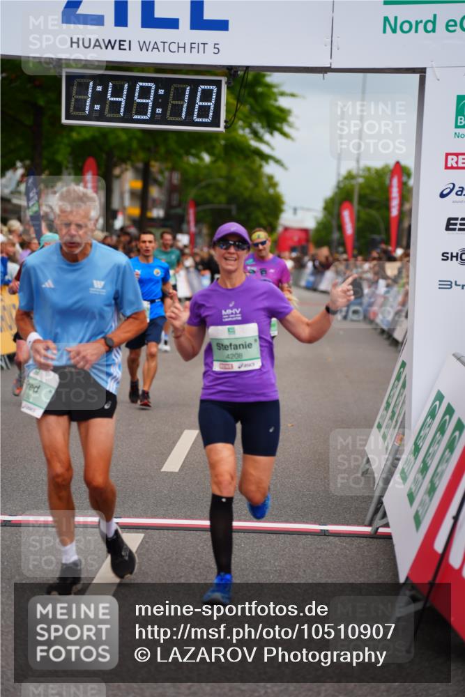 20.09.2026 - PSD Bank Halbmarathon LAZAROV Photography http://msf.ph/oto/10510907 20.09.2026 11:49:17 Ziel 1224, 2420, 4150, 4154, 4208, 4685, 4686 meine-sportfotos.de