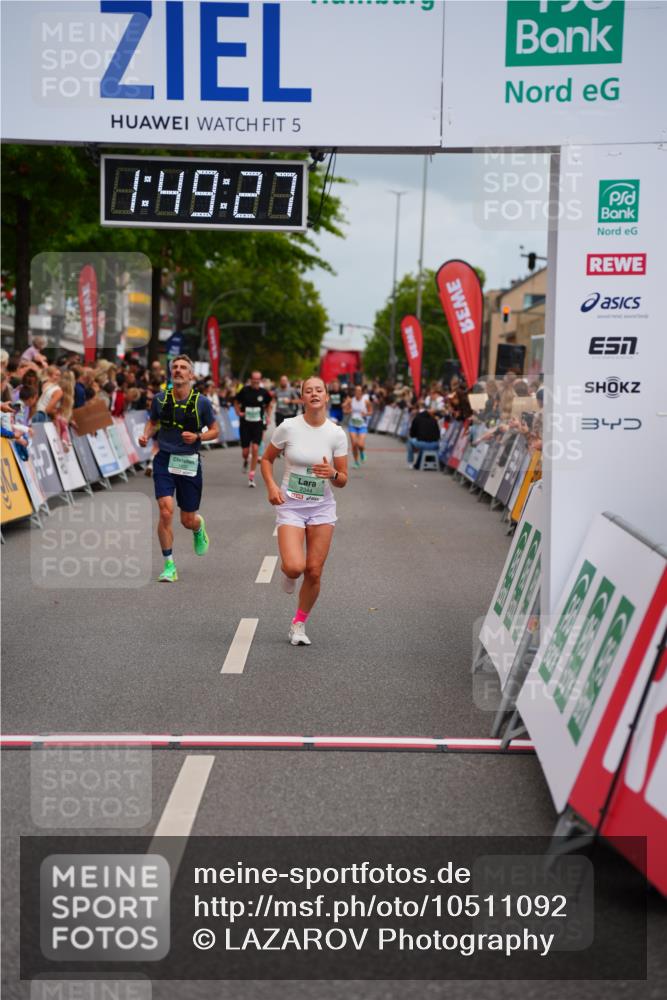 20.09.2026 - PSD Bank Halbmarathon LAZAROV Photography http://msf.ph/oto/10511092 20.09.2026 11:49:27 Ziel 1224, 1233, 1577, 2344, 3750, 4685 meine-sportfotos.de