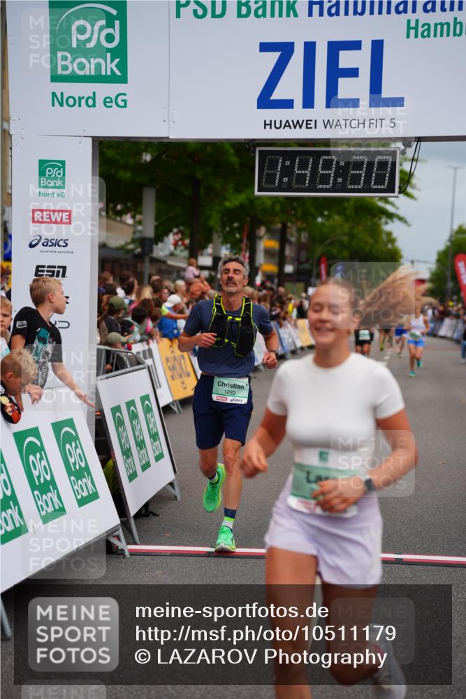 20.09.2026 - PSD Bank Halbmarathon LAZAROV Photography http://msf.ph/oto/10511179 20.09.2026 11:49:29 Ziel 1233, 1577, 2330, 2344, 3750 meine-sportfotos.de