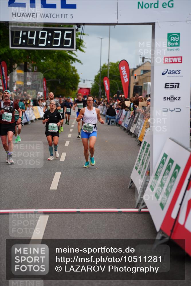 20.09.2026 - PSD Bank Halbmarathon LAZAROV Photography http://msf.ph/oto/10511281 20.09.2026 11:49:34 Ziel 1233, 2255, 2330, 2344, 3214 meine-sportfotos.de