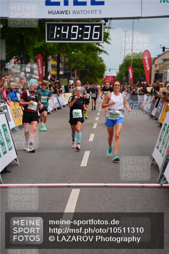 20.09.2026 - PSD Bank Halbmarathon LAZAROV Photography http://msf.ph/oto/10511310 20.09.2026 11:49:35 Ziel 1025, 1233, 1720, 2255, 2330, 2344, 3214, 3355 meine-sportfotos.de