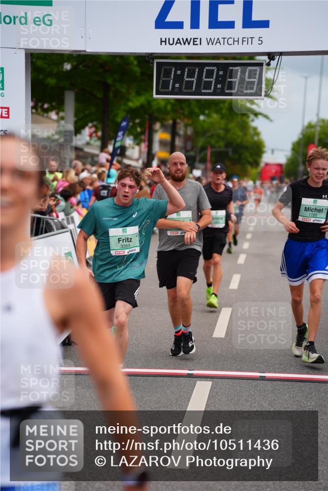 20.09.2026 - PSD Bank Halbmarathon LAZAROV Photography http://msf.ph/oto/10511436 20.09.2026 11:49:39 Ziel 1025, 1248, 1720, 2255, 2330, 3214, 3355 meine-sportfotos.de
