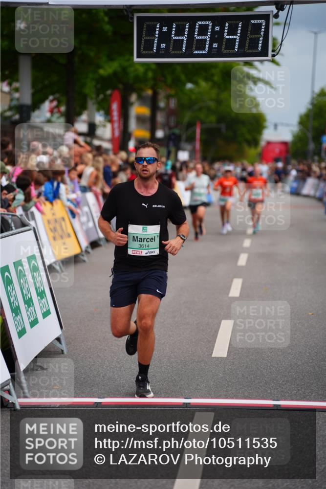 20.09.2026 - PSD Bank Halbmarathon LAZAROV Photography http://msf.ph/oto/10511535 20.09.2026 11:49:46 Ziel 1025, 1248, 1720, 3355, 3614, 4612 meine-sportfotos.de