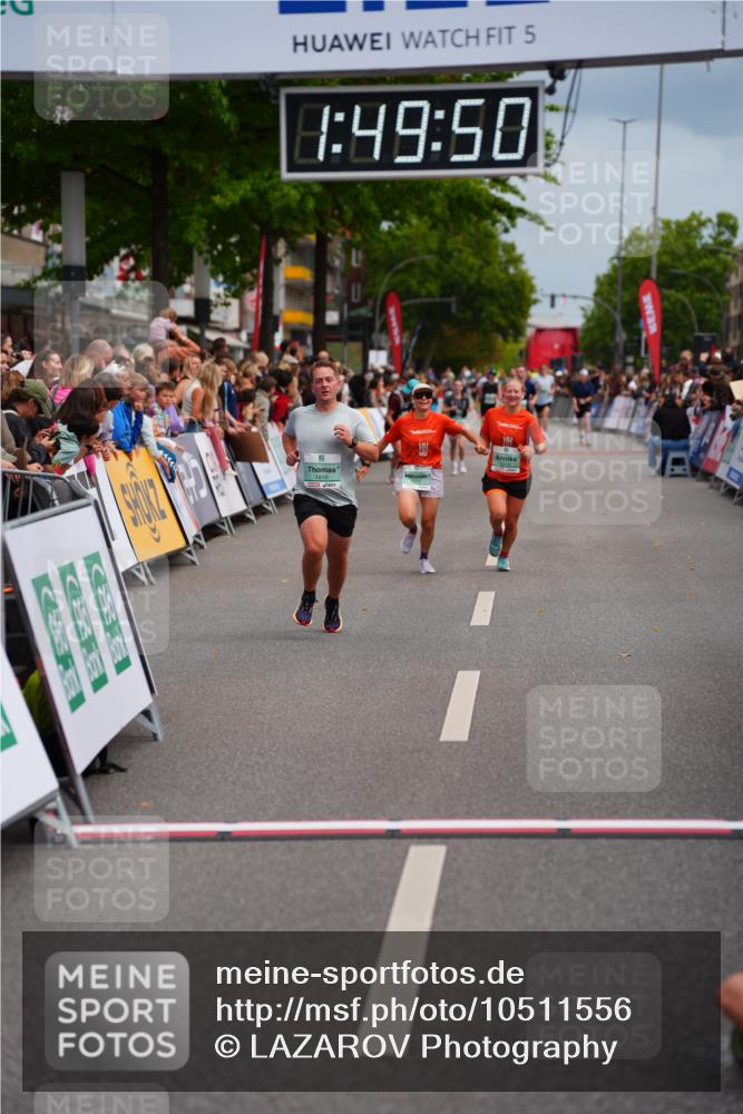 20.09.2026 - PSD Bank Halbmarathon LAZAROV Photography http://msf.ph/oto/10511556 20.09.2026 11:49:49 Ziel 1416, 3614, 4278, 4279, 4612 meine-sportfotos.de