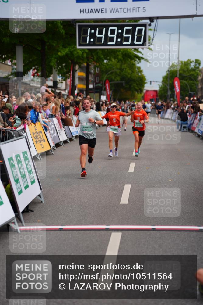 20.09.2026 - PSD Bank Halbmarathon LAZAROV Photography http://msf.ph/oto/10511564 20.09.2026 11:49:49 Ziel 1416, 3614, 4278, 4279, 4612 meine-sportfotos.de