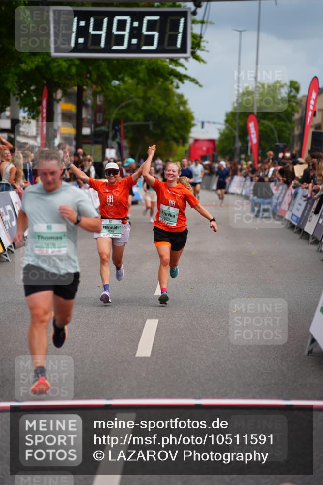 20.09.2026 - PSD Bank Halbmarathon LAZAROV Photography http://msf.ph/oto/10511591 20.09.2026 11:49:51 Ziel 1416, 3614, 4278, 4279, 4612 meine-sportfotos.de