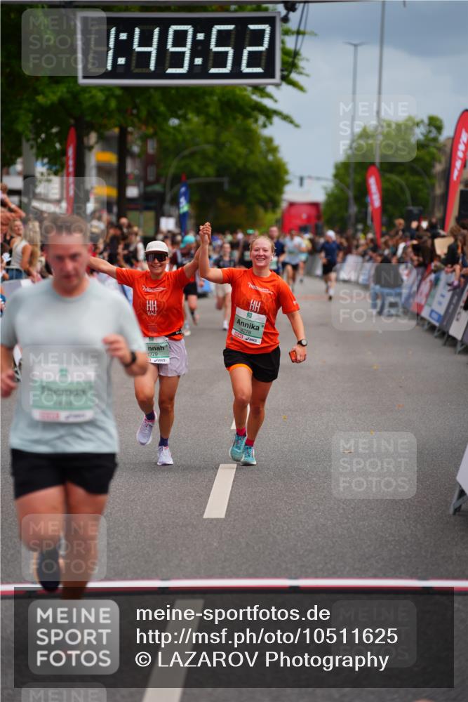 20.09.2026 - PSD Bank Halbmarathon LAZAROV Photography http://msf.ph/oto/10511625 20.09.2026 11:49:51 Ziel 1416, 3614, 4278, 4279, 4612 meine-sportfotos.de