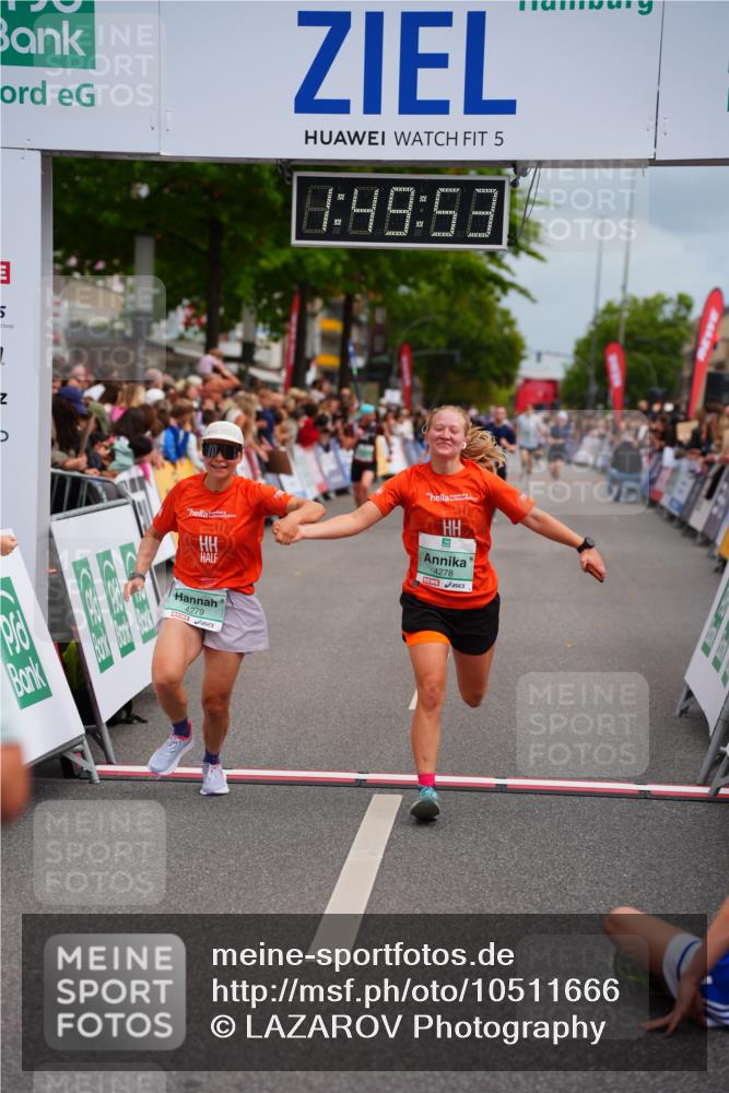 20.09.2026 - PSD Bank Halbmarathon LAZAROV Photography http://msf.ph/oto/10511666 20.09.2026 11:49:53 Ziel 1416, 2765, 3614, 4278, 4279 meine-sportfotos.de