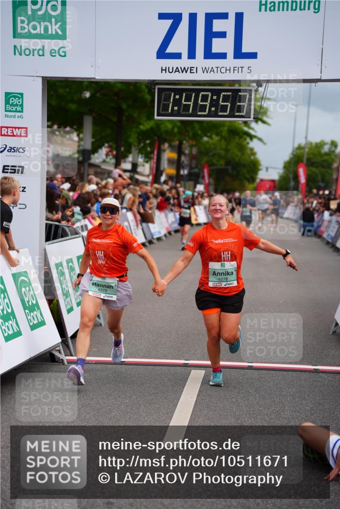 20.09.2026 - PSD Bank Halbmarathon LAZAROV Photography http://msf.ph/oto/10511671 20.09.2026 11:49:53 Ziel 1416, 2765, 3614, 4278, 4279 meine-sportfotos.de