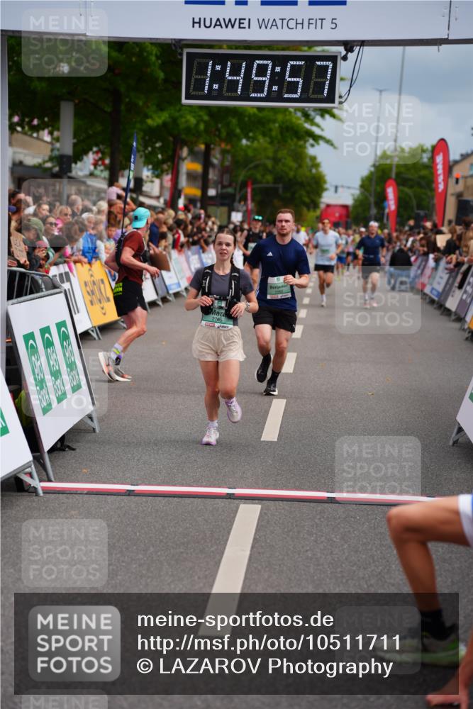 20.09.2026 - PSD Bank Halbmarathon LAZAROV Photography http://msf.ph/oto/10511711 20.09.2026 11:49:57 Ziel 1416, 2765, 2962, 4278, 4279 meine-sportfotos.de
