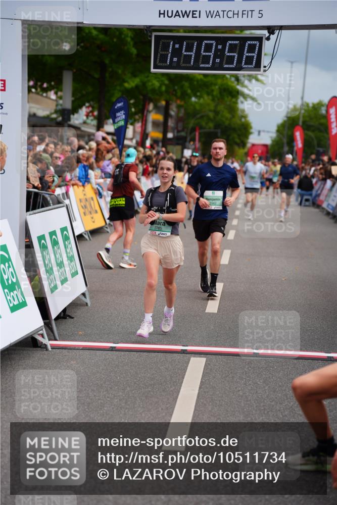 20.09.2026 - PSD Bank Halbmarathon LAZAROV Photography http://msf.ph/oto/10511734 20.09.2026 11:49:57 Ziel 1416, 2765, 2962, 4278, 4279 meine-sportfotos.de