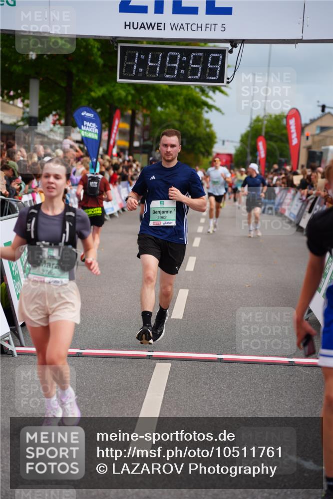 20.09.2026 - PSD Bank Halbmarathon LAZAROV Photography http://msf.ph/oto/10511761 20.09.2026 11:49:58 Ziel 1416, 2765, 2962, 4278, 4279 meine-sportfotos.de