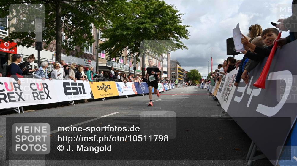 20.09.2026 - PSD Bank Halbmarathon J. Mangold http://msf.ph/oto/10511798 20.09.2026 11:38:20 Ziel 1036, 1915, 2691, 4305, 4344, 4767 meine-sportfotos.de