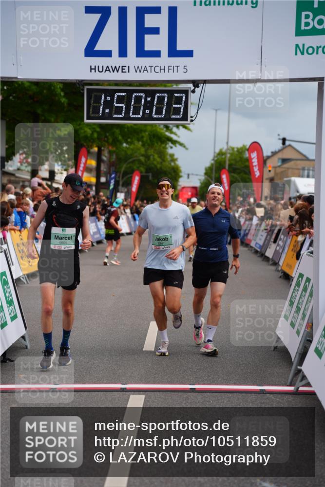 20.09.2026 - PSD Bank Halbmarathon LAZAROV Photography http://msf.ph/oto/10511859 20.09.2026 11:50:02 Ziel 1048, 1241, 2765, 2962, 4605 meine-sportfotos.de