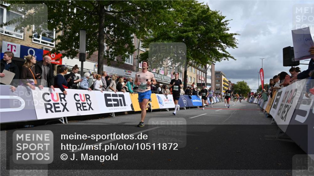 20.09.2026 - PSD Bank Halbmarathon J. Mangold http://msf.ph/oto/10511872 20.09.2026 11:38:42 Ziel 1298, 1483, 1954, 2403, 2550, 3188, 3885 meine-sportfotos.de
