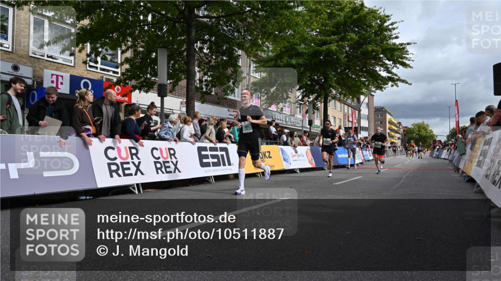 20.09.2026 - PSD Bank Halbmarathon J. Mangold http://msf.ph/oto/10511887 20.09.2026 11:38:44 Ziel 1298, 1316, 1483, 1954, 2403, 2550, 3727, 3885 meine-sportfotos.de