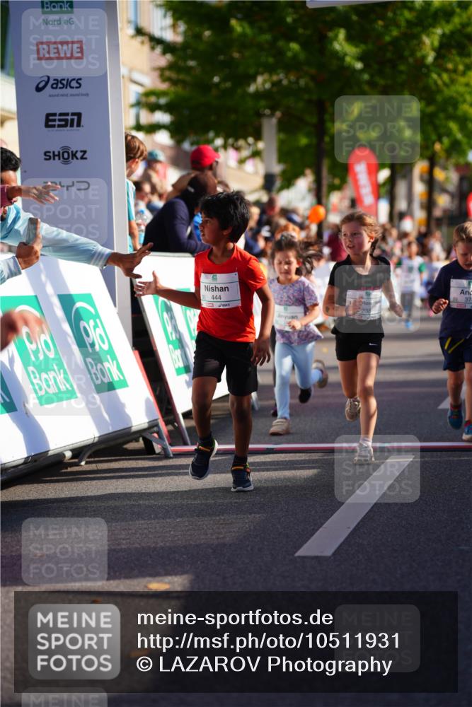 20.09.2026 - PSD Bank Halbmarathon LAZAROV Photography http://msf.ph/oto/10511931 20.09.2026 10:33:02 Laufen 7, 5, 444, 37, 238 meine-sportfotos.de