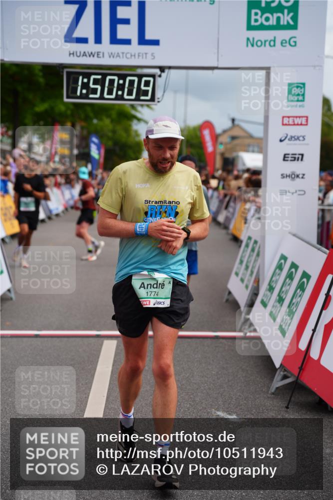 20.09.2026 - PSD Bank Halbmarathon LAZAROV Photography http://msf.ph/oto/10511943 20.09.2026 11:50:09 Ziel 1048, 1236, 1241, 1774, 2890, 3382, 4498, 4605 meine-sportfotos.de