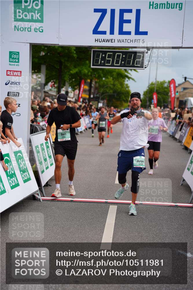 20.09.2026 - PSD Bank Halbmarathon LAZAROV Photography http://msf.ph/oto/10511981 20.09.2026 11:50:11 Ziel 1048, 1236, 1241, 1604, 1774, 2890, 3382, 4498, 4605 meine-sportfotos.de