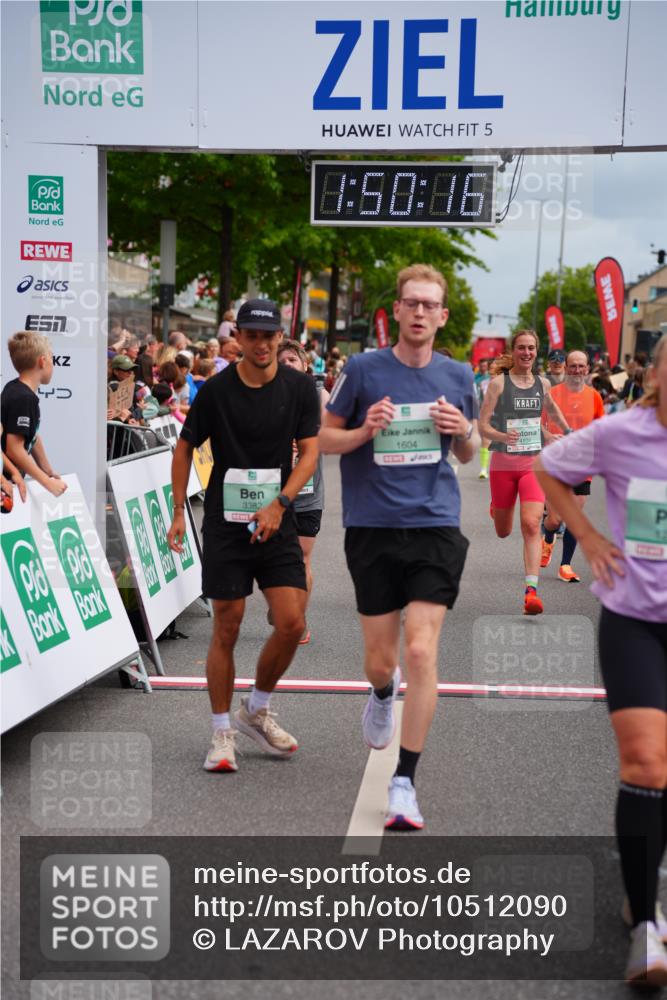 20.09.2026 - PSD Bank Halbmarathon LAZAROV Photography http://msf.ph/oto/10512090 20.09.2026 11:50:15 Ziel 1236, 1537, 1602, 1604, 1774, 1814, 1983, 2890, 3083, 3382, 4104, 4498 meine-sportfotos.de