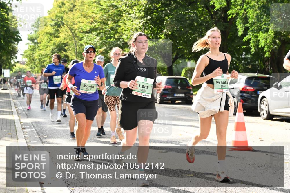 20.09.2026 - PSD Bank Halbmarathon Dr. Thomas Lammeyer http://msf.ph/oto/10512142 20.09.2026 11:07:45 Laufen 9, 4229, 3954, 3953 meine-sportfotos.de