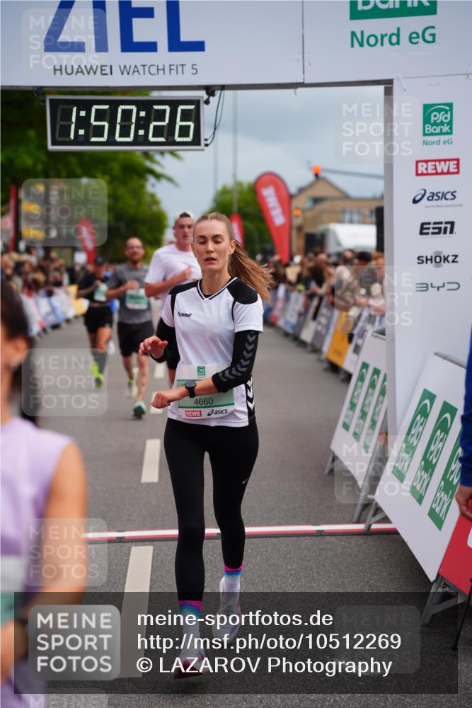 20.09.2026 - PSD Bank Halbmarathon LAZAROV Photography http://msf.ph/oto/10512269 20.09.2026 11:50:26 Ziel 1309, 1537, 1902, 2371, 2627, 3083, 3513, 3576, 3961, 4660 meine-sportfotos.de