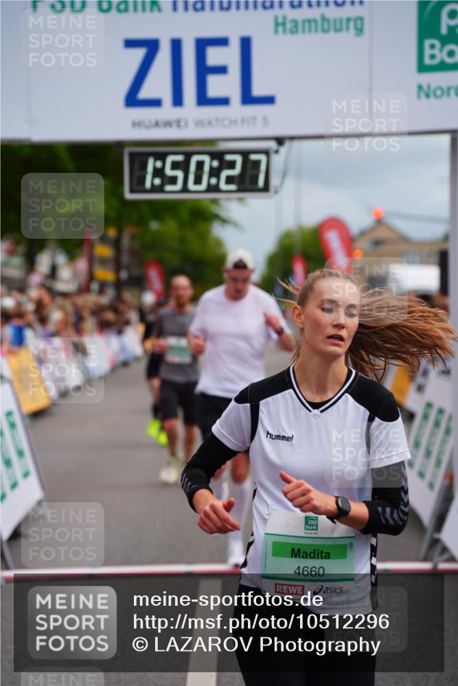 20.09.2026 - PSD Bank Halbmarathon LAZAROV Photography http://msf.ph/oto/10512296 20.09.2026 11:50:27 Ziel 1309, 1902, 2258, 2371, 2627, 3083, 3513, 3576, 3961, 4660 meine-sportfotos.de