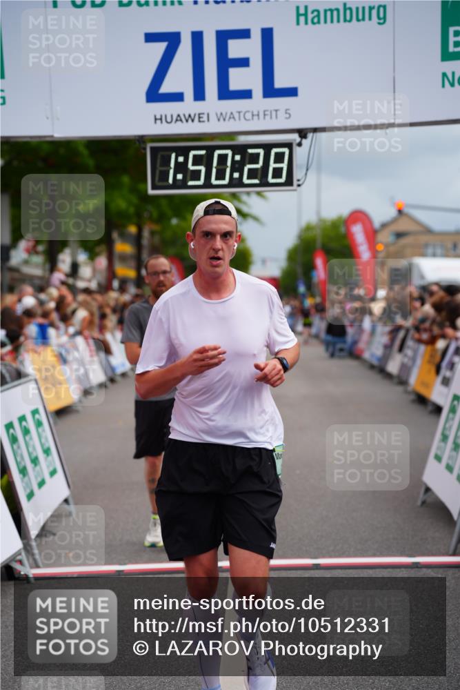 20.09.2026 - PSD Bank Halbmarathon LAZAROV Photography http://msf.ph/oto/10512331 20.09.2026 11:50:28 Ziel 1309, 1902, 2258, 2371, 2627, 3513, 3576, 3961, 4660 meine-sportfotos.de