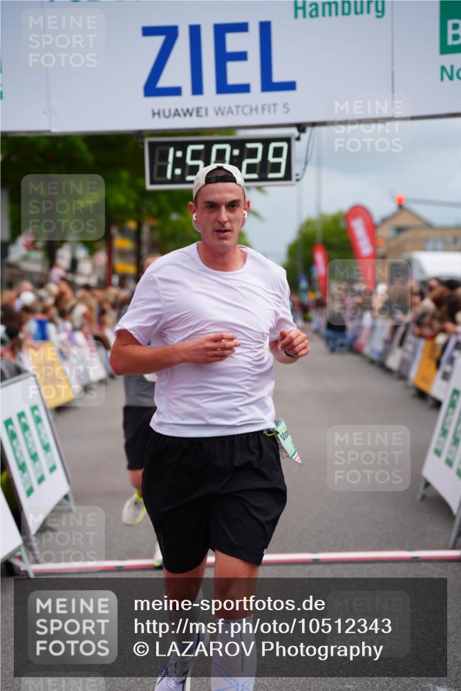 20.09.2026 - PSD Bank Halbmarathon LAZAROV Photography http://msf.ph/oto/10512343 20.09.2026 11:50:28 Ziel 1309, 1902, 2258, 2371, 2627, 3513, 3576, 3961, 4660 meine-sportfotos.de